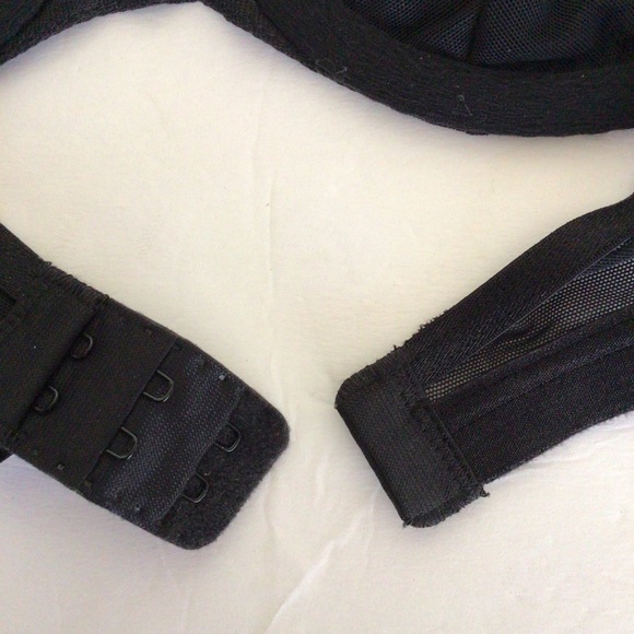 VICTORIAS SECRET BODY BY VICTORIA BLACK SEQUINED DEMI PUSH UP BRA SIZE 34A - Picture 9 of 12